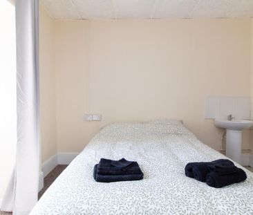 Brookvale Road,Southampton - Photo 5