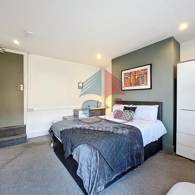 5 bedroom house share to rent - Photo 1