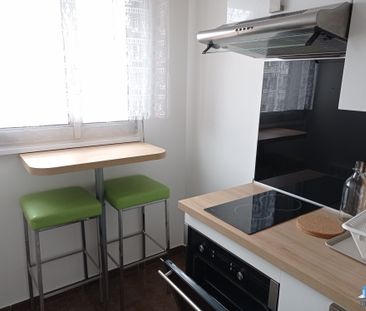 Location Appartement 1 pièce 32m² COURBEVOIE 92400 - Photo 4