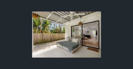 DUAL LIVING - 2x FAMILIES, BOAT & CARAVAN - Photo 5