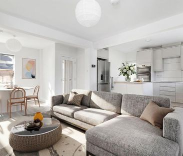 3 bedroom semi-detached house to rent - Photo 2