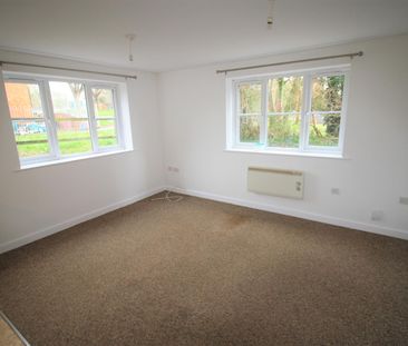 Winforton Close, Redditch - Photo 3