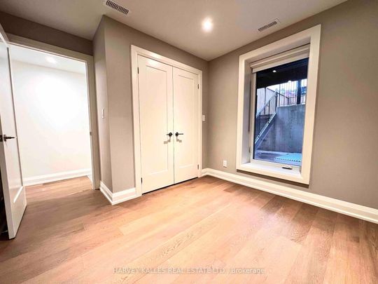 For Lease - 24 Sullivan Street Unit# 1, Toronto, Ontario - Photo 1