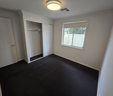 Edwardstown - Photo 6