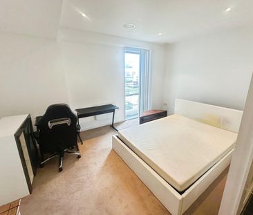 2 bedroom flat to rent - Photo 3