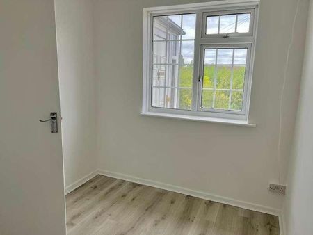 Barnfield Road, Orpington, Kent, BR5 - Photo 2