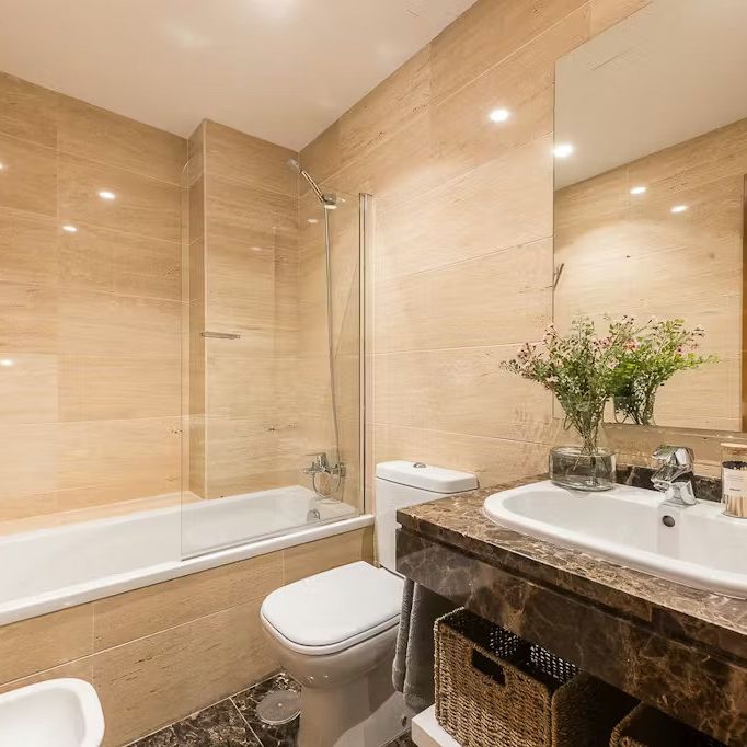 Calle Granada, Málaga, Andalusia 29015 - Photo 1