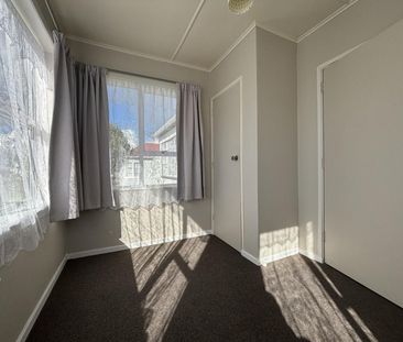 Sunny and Comfortable in Westown - Photo 2