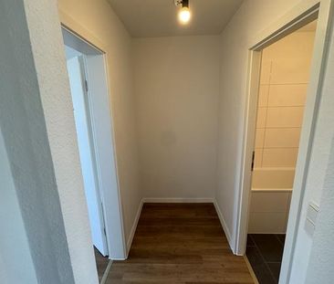 Moderne 3-Zimmer-Wohnung mit Balkon! - Foto 6