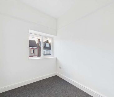 Castle Road, Wallasey, CH45 - Photo 2