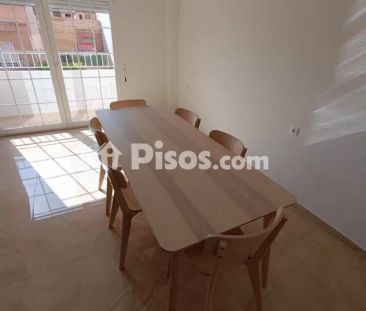 Piso en alquiler en Avenida del Primero de Mayo, cerca de Carrer de... - Photo 6