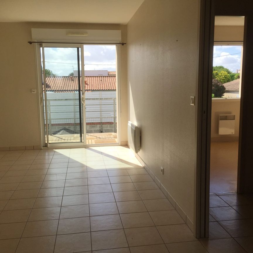 Location Appartement 3 pièces 60m² DOMPIERRE SUR MER 17139 - Photo 1
