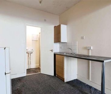 Loxford Avenue, London, E6 - Photo 5