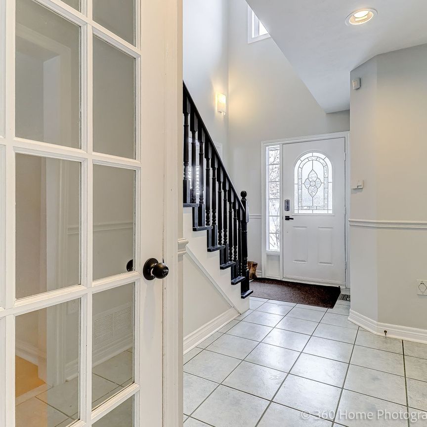 For Lease - 6 Amberview Drive Unit# Main Floor, Georgina, Ontario - Photo 1