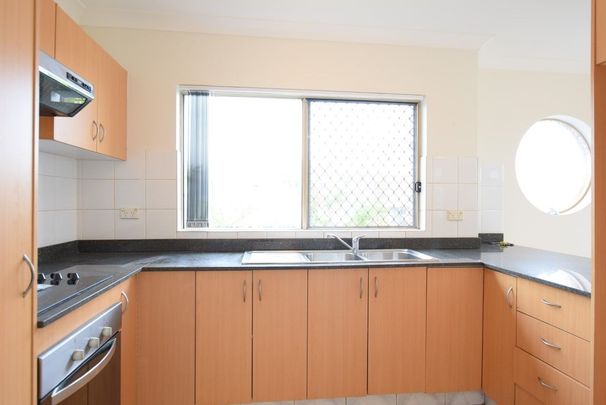 2 BEDROOM UNIT CLOSE TO ALL AMENITIES, JUST 5 MINUTES WALK TO TRAIN STATION - Photo 1