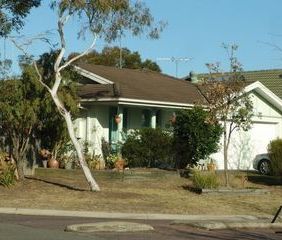 COMFORTABLE LIVING 3 BEDROOM - Photo 2