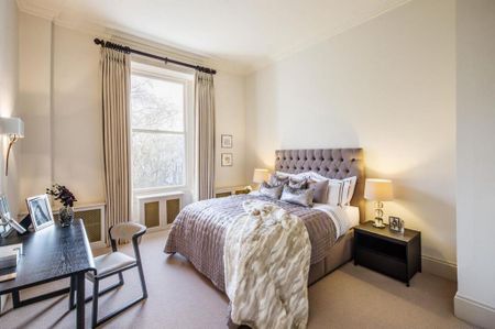 3 bedroom flat to rent - Photo 3