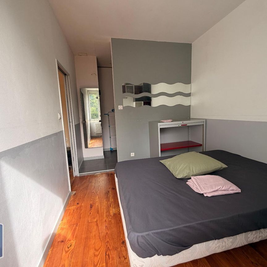 Location Appartement 2 pièces 28m² NEUVILLE SUR SAONE 69250 - Photo 1