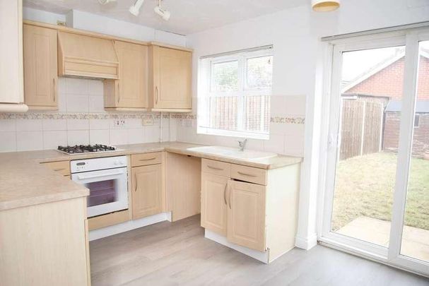 Bluebird Way, Thamesmead West, SE28 - Photo 1