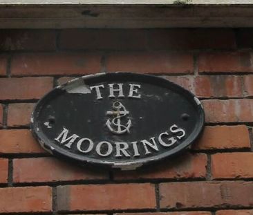 The Moorings, 4/5 Millerd Street - Photo 1