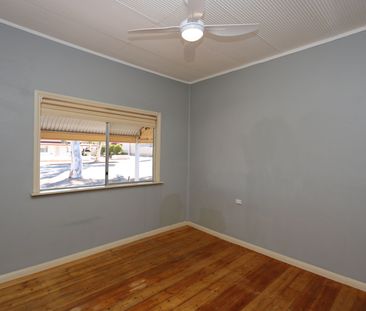 82 Nicholls Street, 2880, Broken Hill Nsw - Photo 5