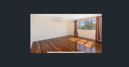 Cosy Family Home - Photo 2