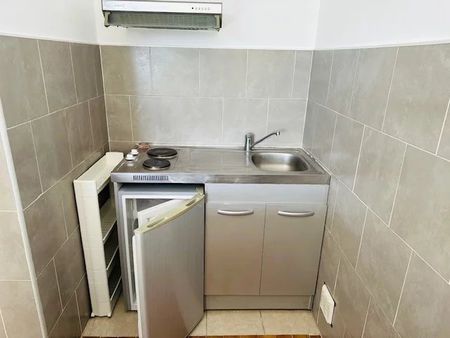 Location Appartement 1 pièce 29m² BASTIA 20200 - Photo 3