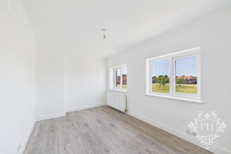 2 bedroom semi-detached house to rent - Photo 3