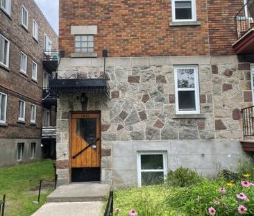 1 1/2 - Montréal (Le Plateau Mont-Royal) - 900 $/mois - Photo 1