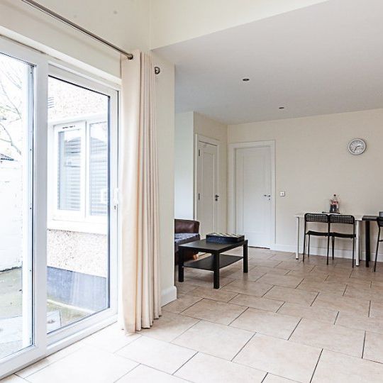 Room for rent in sweet 3-bedroom house, Melrose Park, Dublin - Photo 1