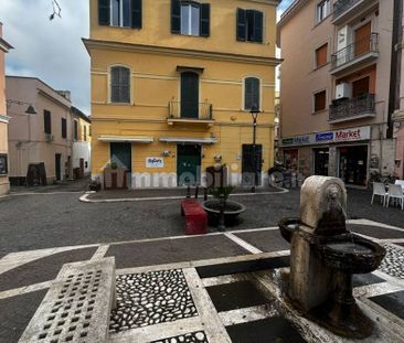 Trilocale via della Fontana 2, Centro, Nettuno - Photo 1
