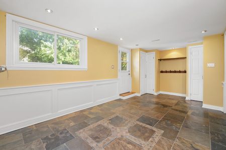 For Lease - 713 Mullin Way, Burlington, Ontario - Photo 5