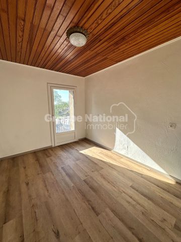 Location Appartement 3 pièces 68m² - Photo 4