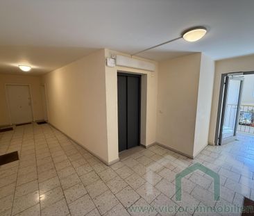 ** Zentrum-Süd: 2-Zimmer-Whg. mit Dachterrasse und Wannenbad ** - Photo 2