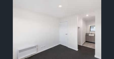 Brand New 3-Bedroom Townhouse Available Now - Photo 4