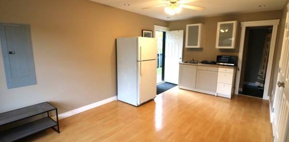 UNFURNISHED Studio Suite in Dentville - Photo 2