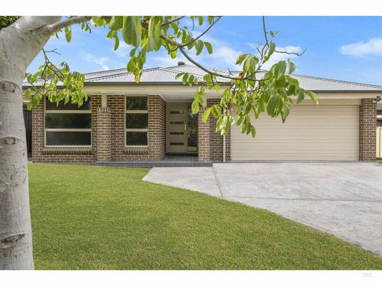 Modern Family Home - Photo 1