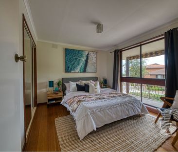 A CHARMING UNIT IN A CONVENIENT LOCATION - Photo 3