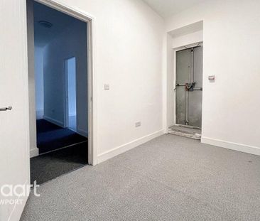 3 bedroom apartment to rent - Photo 6