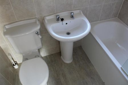 3 bedroom house to rent - Photo 4