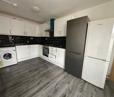 1 bedroom in a house share to rent - Photo 6