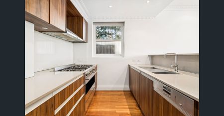 Glamorous apartment with iconic Harbour and City Skyline views - Photo 5