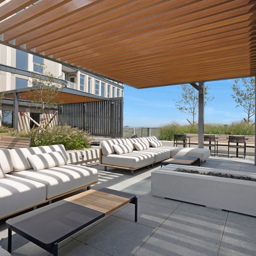 For Lease - 3240 William Coltson Avenue Unit# 2009, Oakville, Ontario - Photo 1