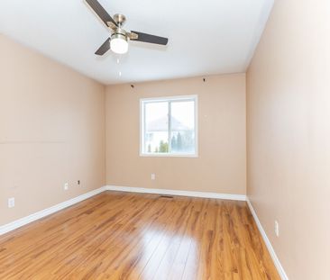 For Lease - 159 Harrongate Place, Whitby, Ontario - Photo 4