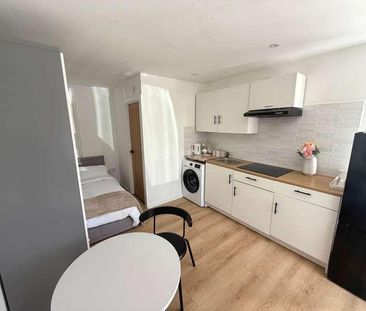 Studio Flat, Stanhope Road, Reading, RG2 - Photo 1
