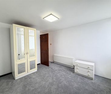 2 Bedroom House To Let - Photo 2