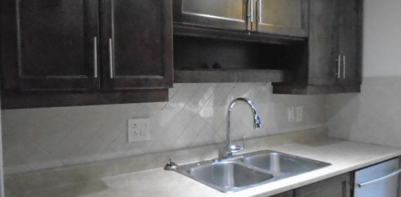 Condo 4 ½ rue Beaufort Anjou LIBRE - Photo 2