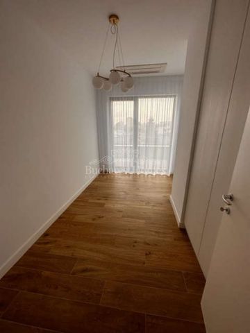 Fully Furnished Modern Three Bedroom Flat - IBSB - Photo 4