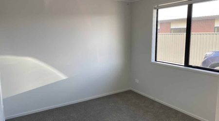 Quality New Two Bedroom - Photo 2