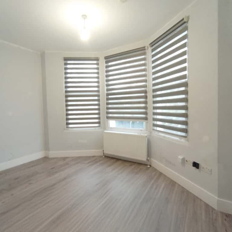 3 Bed Flat, Stuart Crescent, N22 - Photo 1